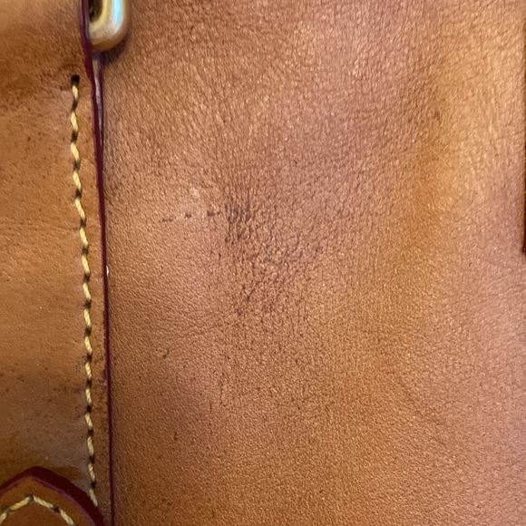 Dooney & Bourke brown leather satchel bag red lining, brass trim and zipper - Picture 16 of 16